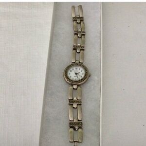 Woman’s Vintage Troica Quartz Watch color sliver #17